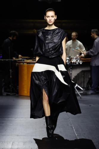 ISSEY-MIYAKE AW23 LOOK05
