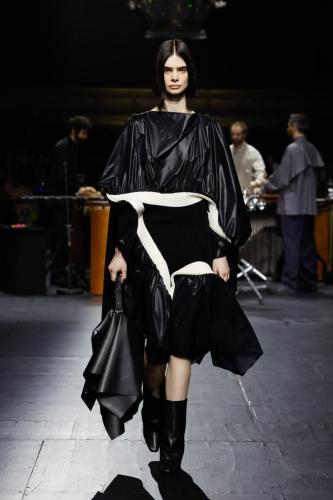 ISSEY-MIYAKE AW23 LOOK08