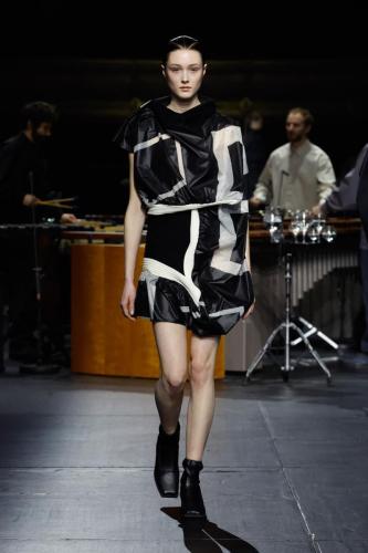 ISSEY-MIYAKE AW23 LOOK10