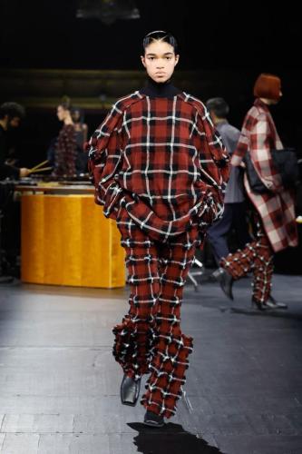 ISSEY-MIYAKE AW23 LOOK21