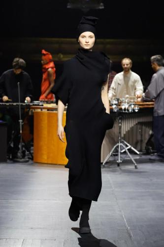 ISSEY-MIYAKE AW23 LOOK25
