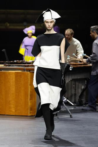 ISSEY-MIYAKE AW23 LOOK28
