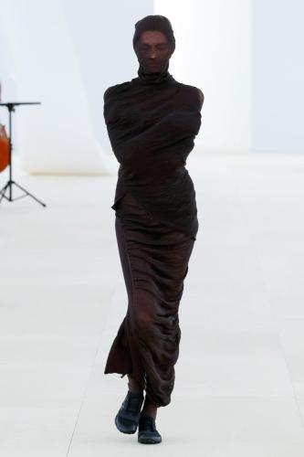 ISSEY-MIYAKE SS24 LOOK01 high