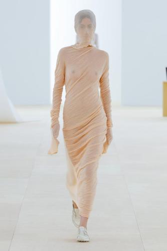 ISSEY-MIYAKE SS24 LOOK02 high