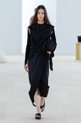ISSEY-MIYAKE SS24 LOOK15 high