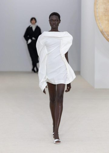 ISSEY MIYAKE LOOK-32-4-32