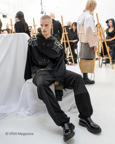 JarelZhang-ArtistPosing-27