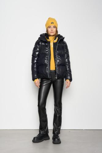 Jetset-AW23-Lookbook-f look 25-0301-Looked