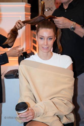 KIM Dennis-Basso-Backstage 5 230911