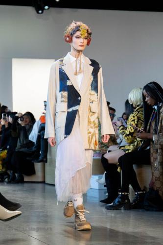KIM Indonesia-Now-Group Runway 105 230213
