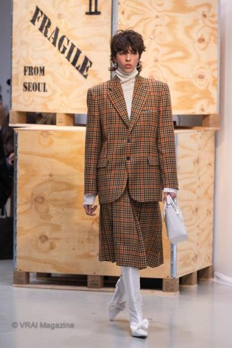 Kimhelkim-Runway -13-13