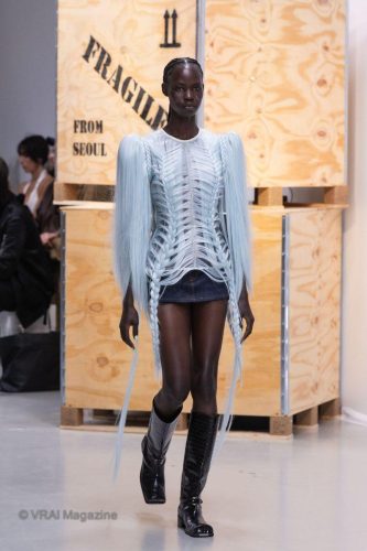 Kimhelkim-Runway -19-19