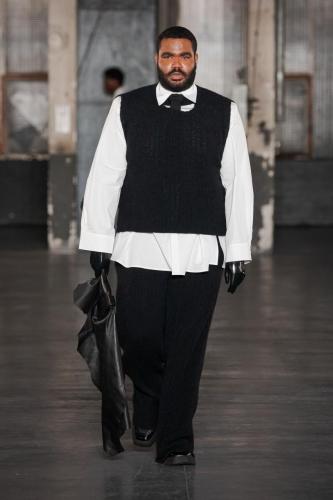 LGN fw23 runway press look04
