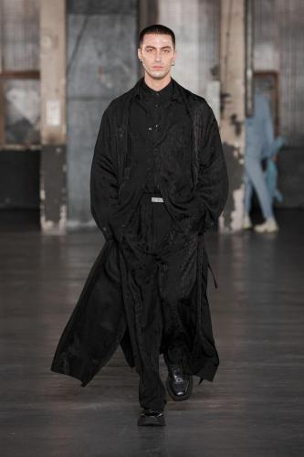 LGN fw23 runway press look24