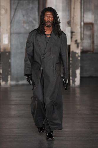 LGN fw23 runway press look32