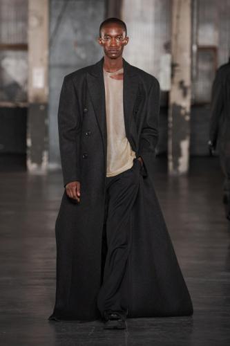 LGN fw23 runway press look33