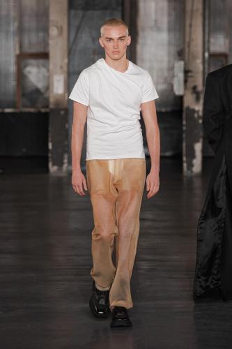 LGN fw23 runway press look34
