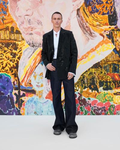 LOEWE FW24 MENS SHOW GUEST ARRIVALS DREW STARKEY RGB  CROPPED 4X5