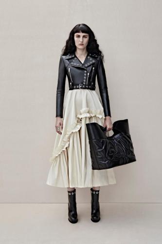 LOOK16