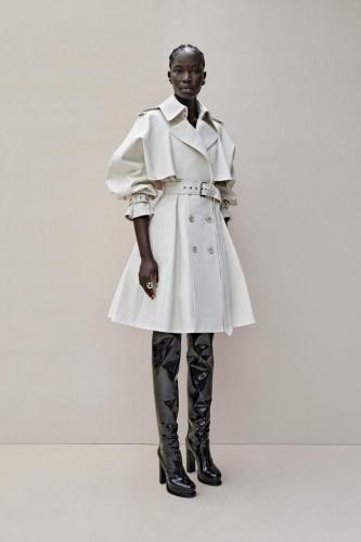 LOOK23