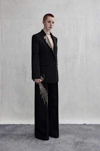 LOOK34