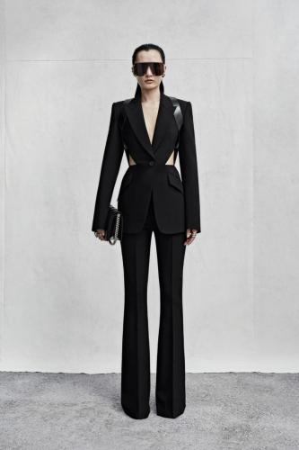 LOOK04