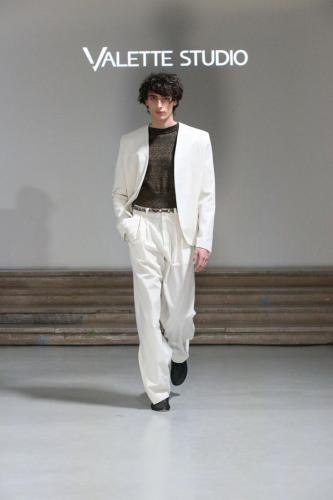 Look-001
