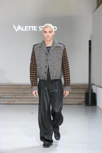 Look-010