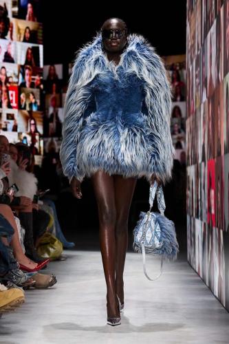 Look-62