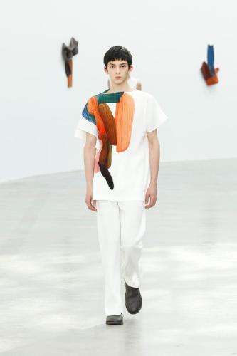 Look01