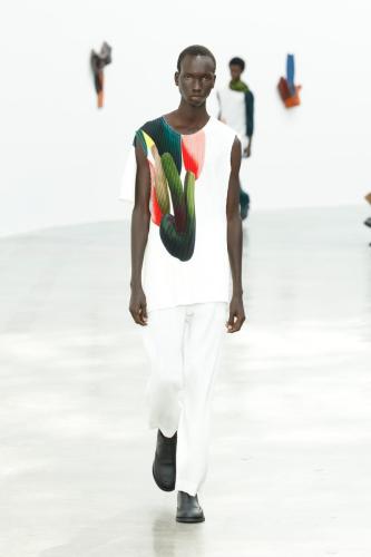 Look03