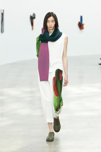 Look05