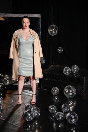 Look10