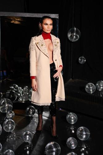 Look19