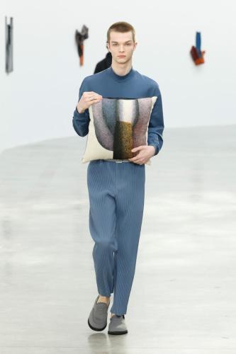 Look22