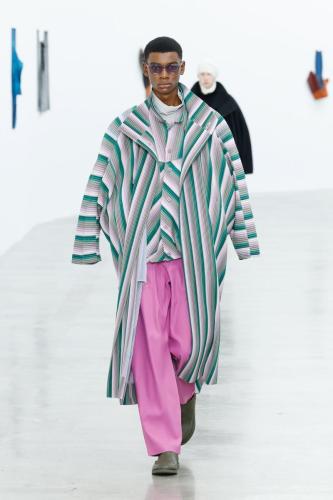 Look32