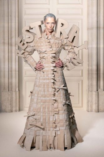 Look_23