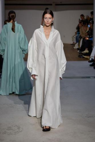Mame-K ss24 runway press look01