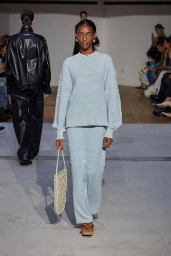 Mame-K ss24 runway press look22