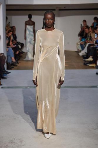 Mame-K ss24 runway press look31
