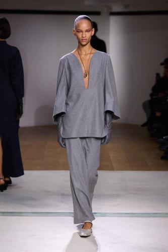 Mame Kurogouchi fw24 runway press look10
