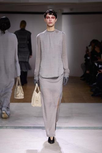 Mame Kurogouchi fw24 runway press look16