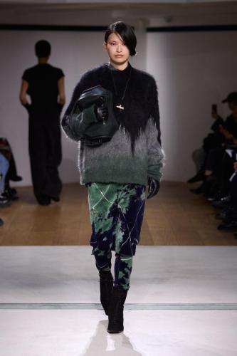 Mame Kurogouchi fw24 runway press look26