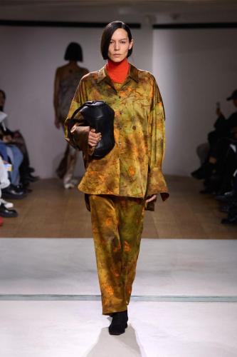 Mame Kurogouchi fw24 runway press look29