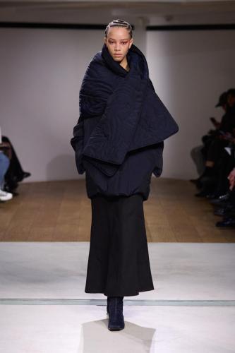 Mame Kurogouchi fw24 runway press look35