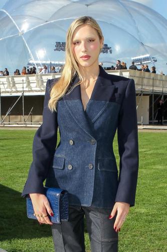 Alexander McQueen SS23 Womenswear Show