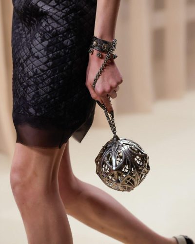 McQueen AW26 Details Side1 008-1