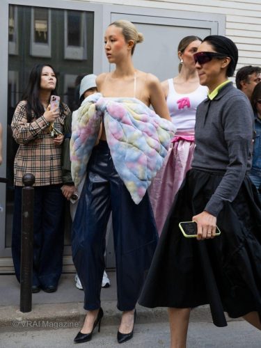 Mugler-Outside-PFW-251002-48-13