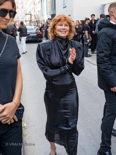 Mugler-Outside-PFW-251002-90-26