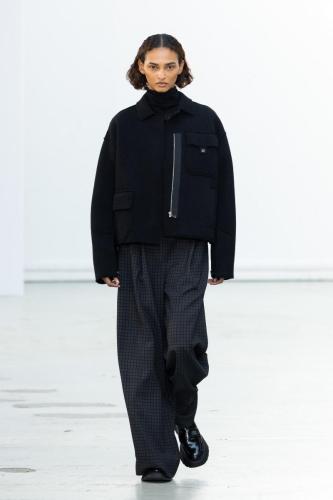 Nehera fw23 runway press look 09
